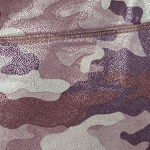 Fabletics Define Mid-Rise PowerHold Legging Pink Shine Camo Shimmer Small Active - Picture 6 of 13